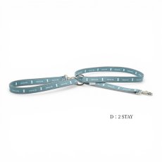 タイプ:D/土台:ライトグレー/リボン:スモーキーブルー/金具:シルバー