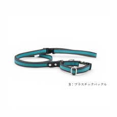 タイプ:Bプラスチック/土台:ブラック/リボン:ターコイズ/金具:ダークグレー